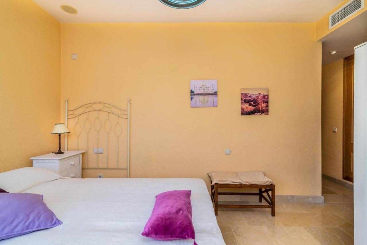 Spacious Apartment In Marbella Kültér fotó