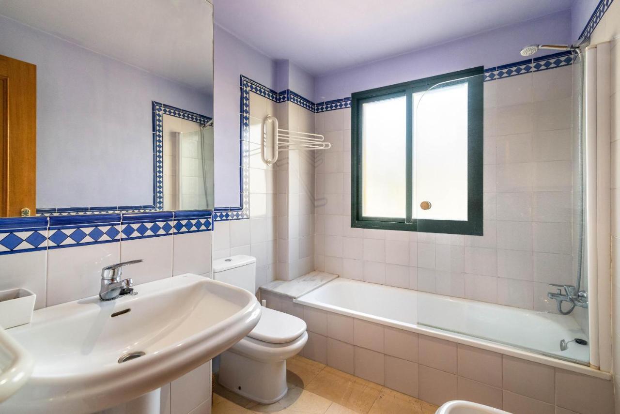 Spacious Apartment In Marbella Kültér fotó