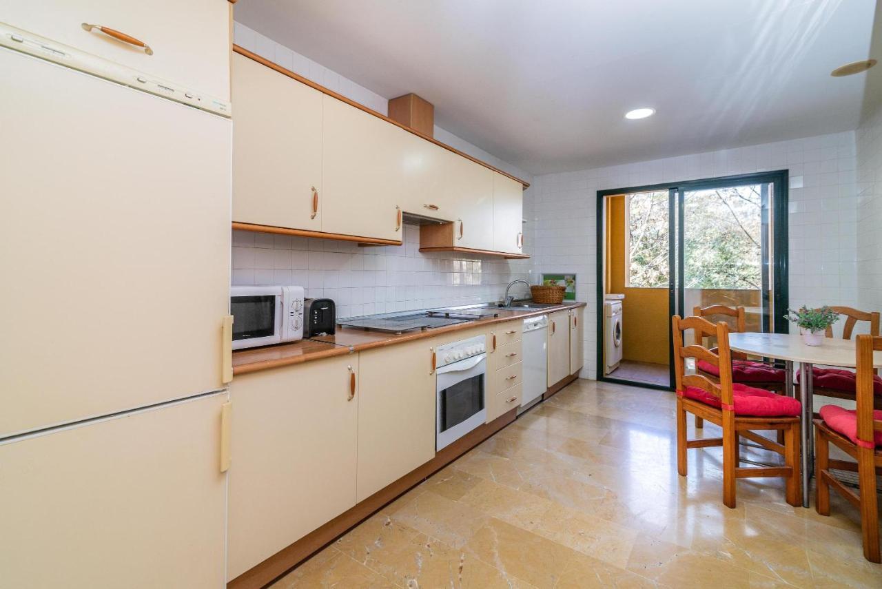 Spacious Apartment In Marbella Kültér fotó