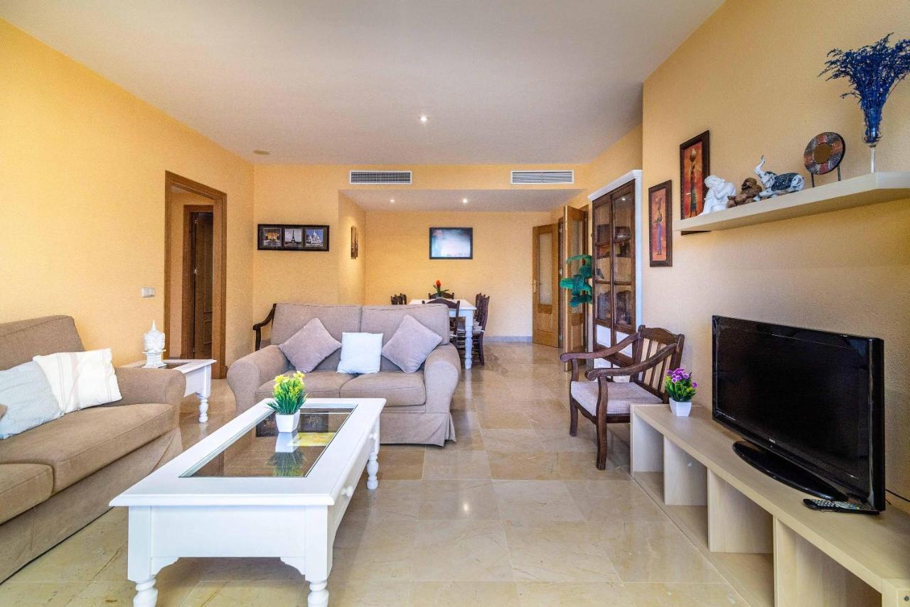 Spacious Apartment In Marbella Kültér fotó